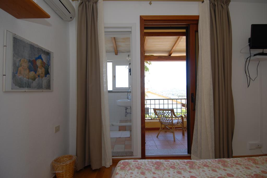 La Chicca Di Francesca Bed and Breakfast Santa Teresa Gallura Exteriör bild