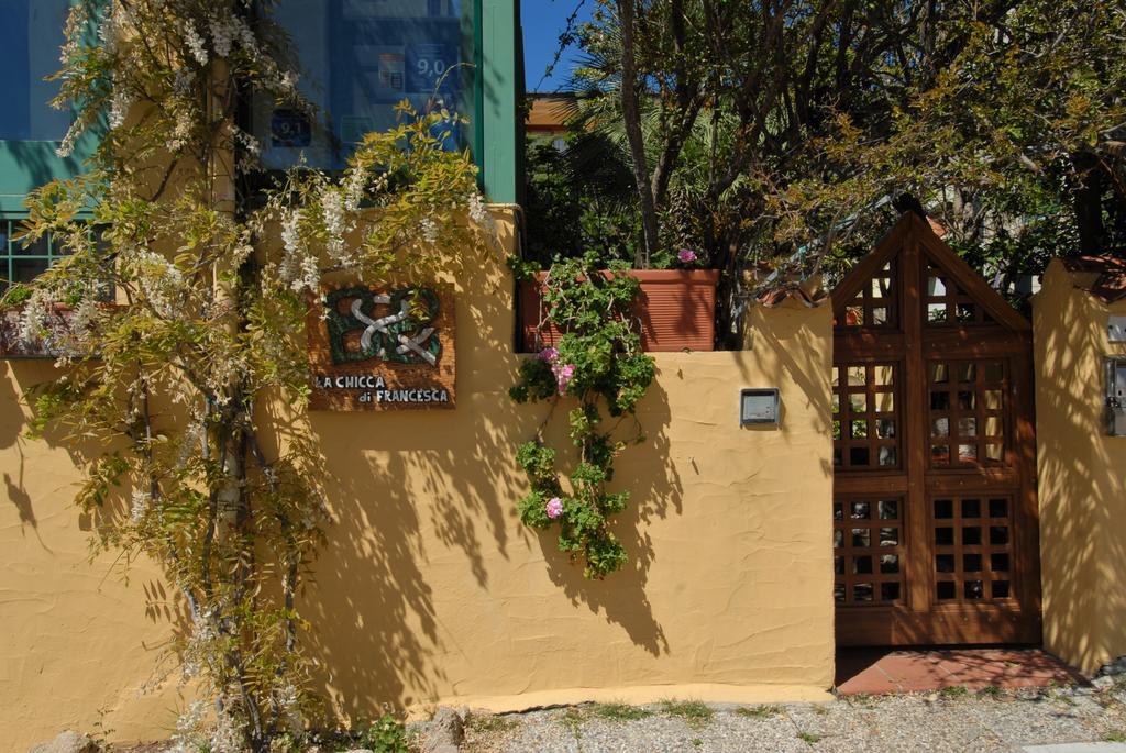 La Chicca Di Francesca Bed and Breakfast Santa Teresa Gallura Exteriör bild